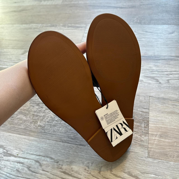 sandals - Picture 6 of 7